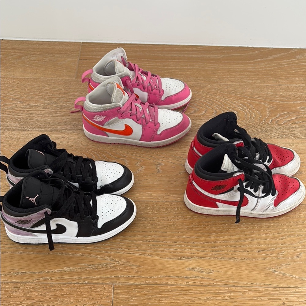Air Jordan set of 3 size 2.5 youth